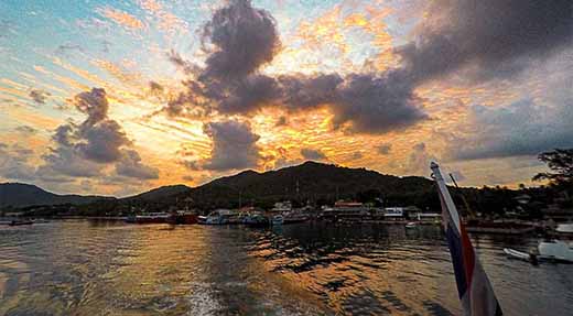 crystaldive.com-koh-tao-sunrise Crystal Divemaster Team