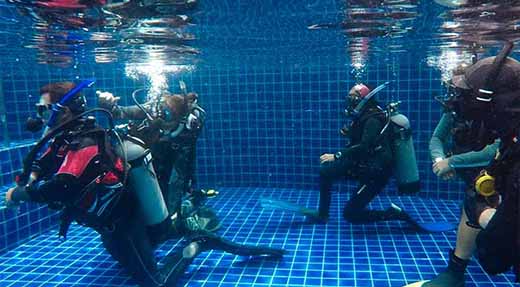 crystaldive.com-koh-tao-divemaster-lifestyle