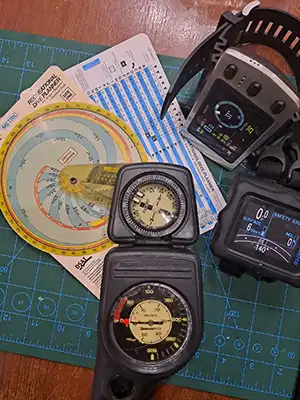 Old equip1 Evolution of Dive Computers
