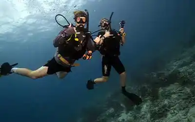 Two divers taking their Advanced Open Water Course