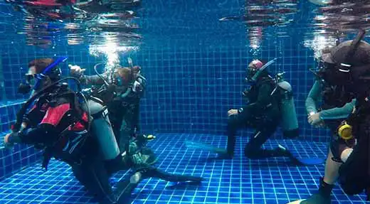 kohtaodiving.org-chronicles-koh-tao-divemaster-course-divemaster-lifestyle