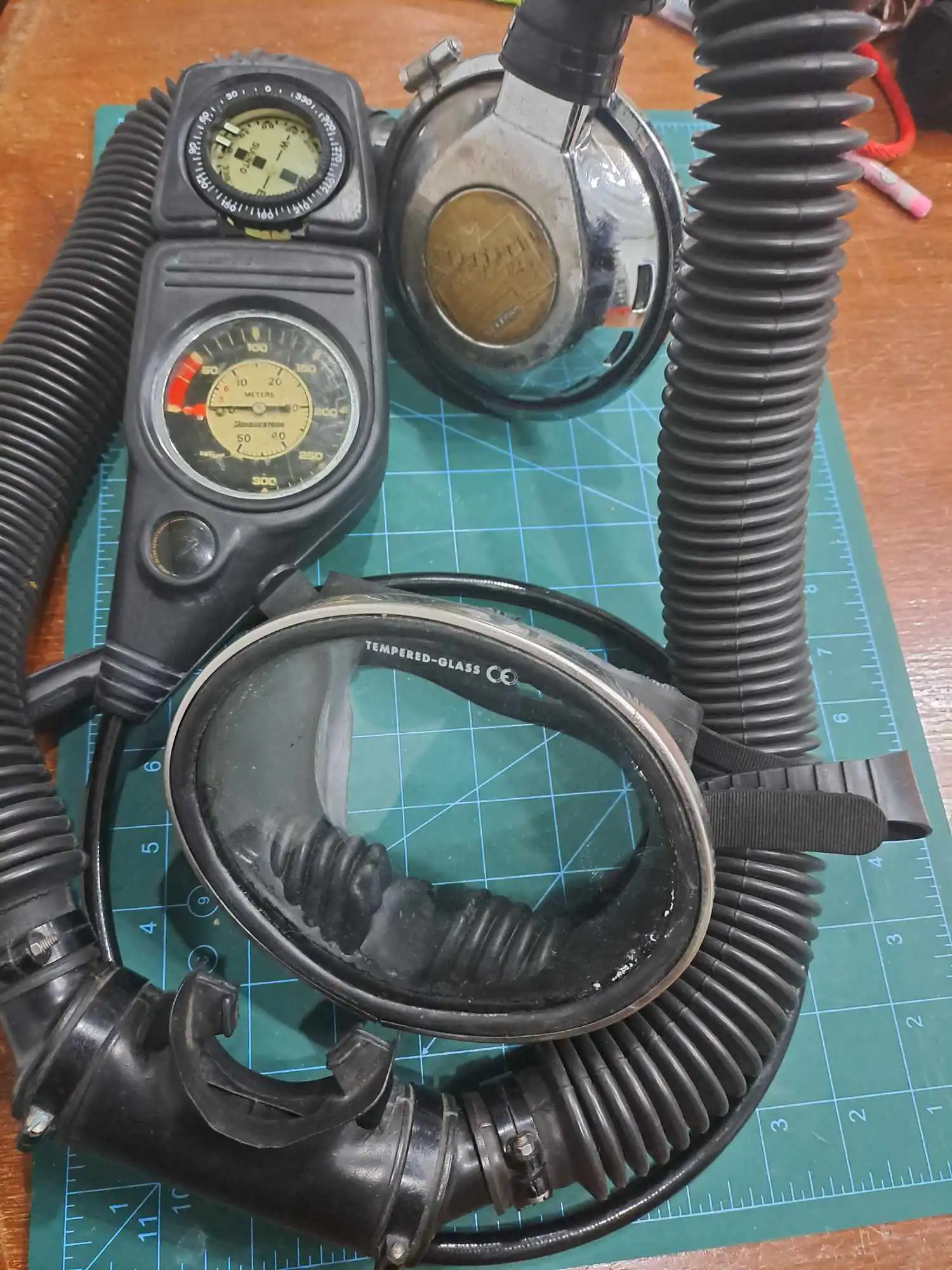 kohtaodiving.org-crystal-chronicles-equipment-vintage-dive-gear Retro SCUBA Regulators and Gauge