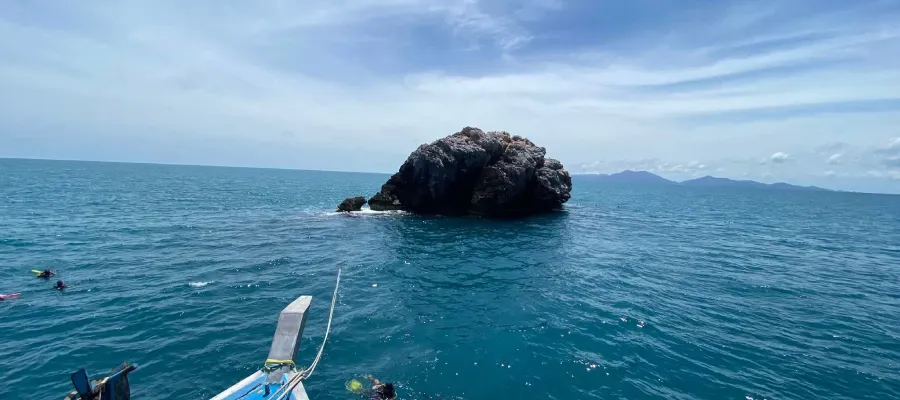 Sail Rock dive site seen from the Crystal Dive boat