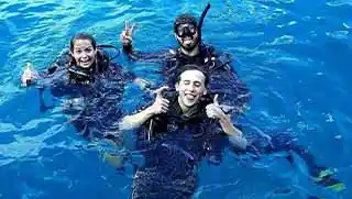 kohtaodiving.org-divemaster-course-happy-divers-on-surface Crystal Dive happy divemasters on the surface