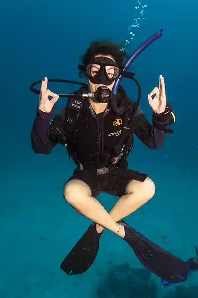 chronicles-open-water-advanced-course-buddha-diver Sidemount CD Oli during IDC