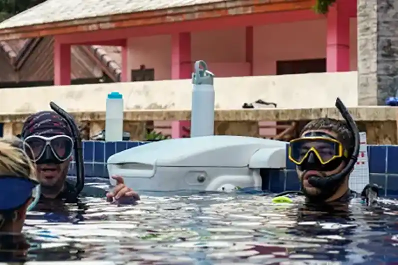 Instructor Trainer teaching Instructor Training Course candidates in the Crystal Dive pool