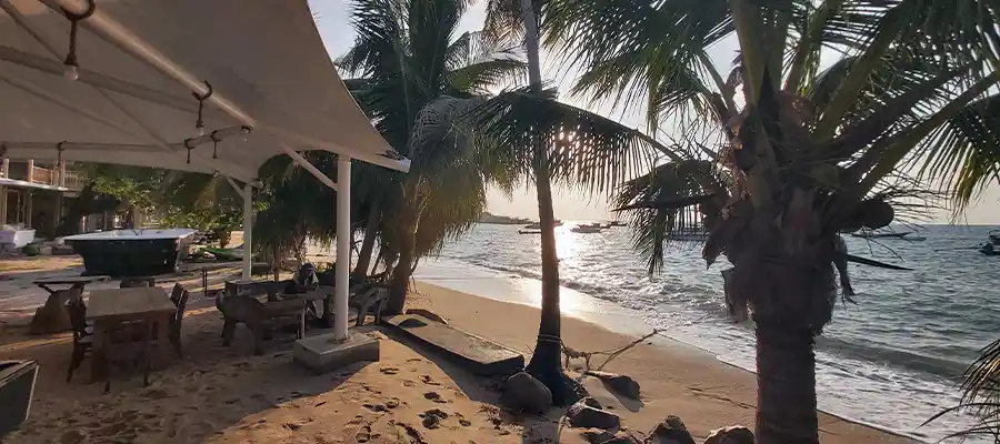 Crystal Dive Beachfront Dive Center