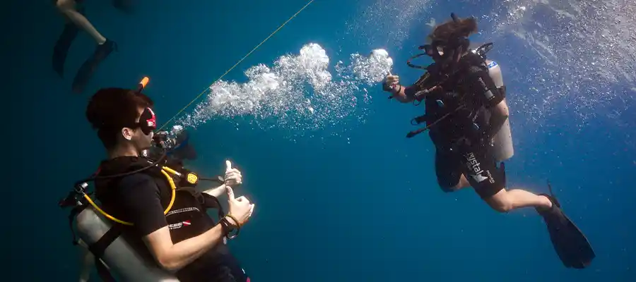 chronicles 10 things about scuba diving equalising Equalising ears underwater when scuba diving